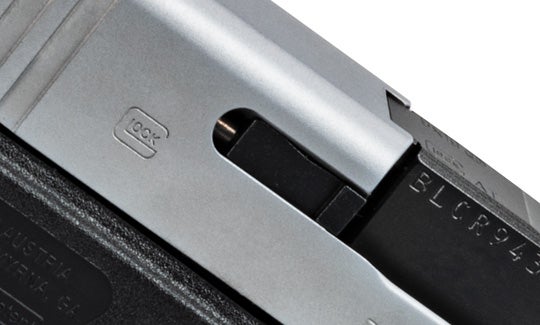close up of Glock extractor